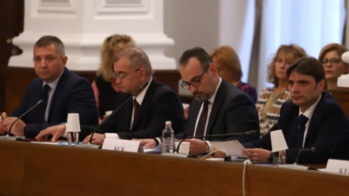 НСТС отхвърли предложените промени в Закона за семейни помощи за деца