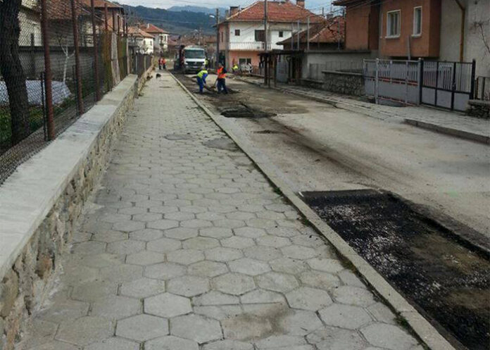 Обещано – изпълнено! Започва мащабен ремонт на улиците в Белица и селата