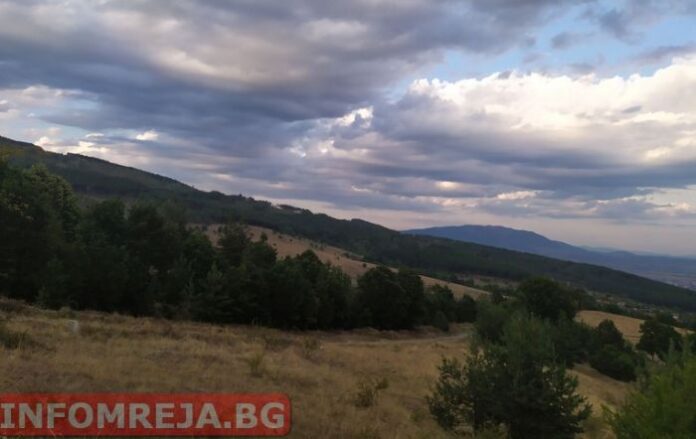 Облачно време днес