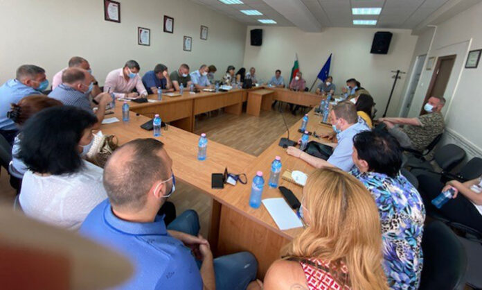 Областният управител на Благоевград събра членовете на РИК преди вота на 11-и