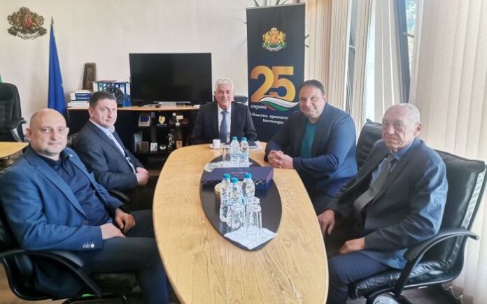 Областният управител на Кюстендил проведе работна срещна с народните представители от региона