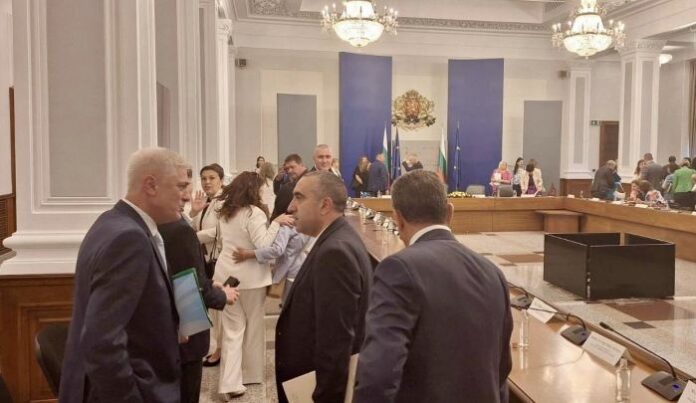 Областният управител на Кюстендил: Всяко дете извън училище е наша отговорност