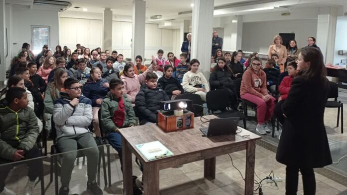 ОбС по наркотични вещества в Благоевград се срещна с ученици в Гоце Делчев