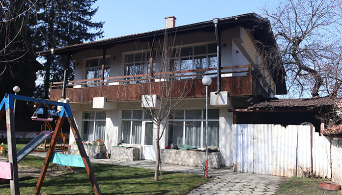 Община Банско отдели средства за ремонт на Голевата градина