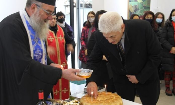 Община Дупница с модерна художествена галерия