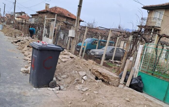 Община Кочериново ремонтира вътрешната водопроводна мрежа на Мурсалево