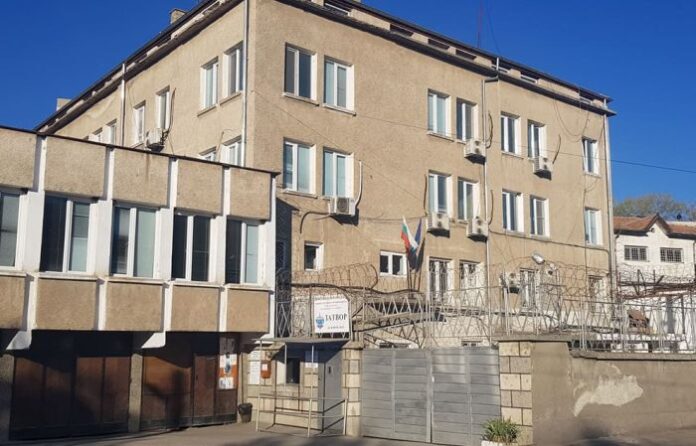 Общо 19 години затвор за двама мъже