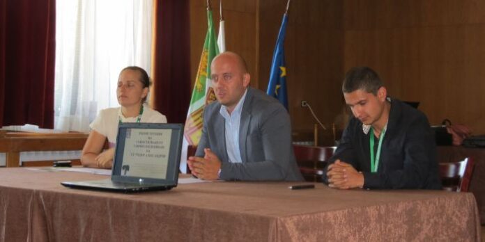 Обсъдиха новото улично озеленяване в Банско