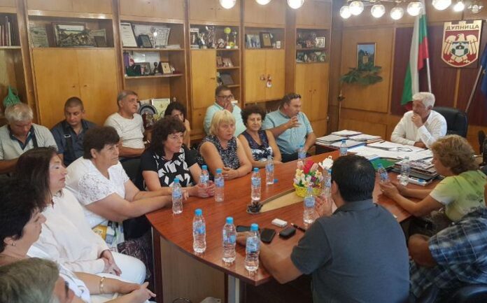 Обсъдиха проблемите с водоподаването по селата в Дупнишко