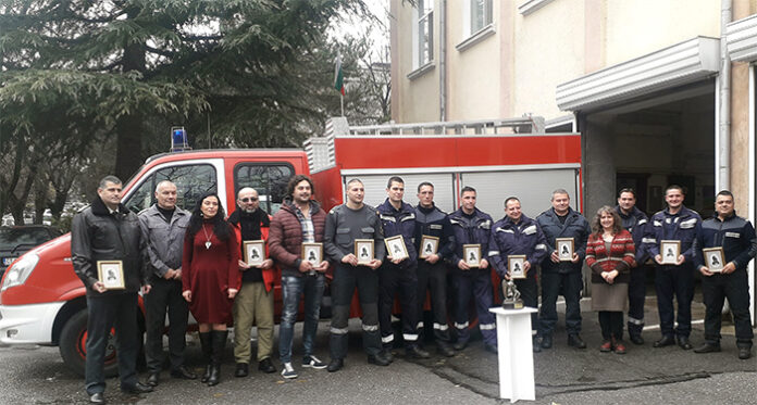 Огнеборци от Стара Загора бяха удостоени с голямата награда за добротворство „Добрият самарянин“