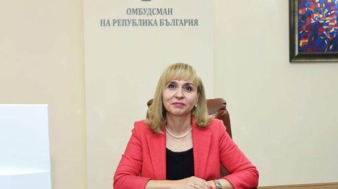 Омбудсманът: Държавата подпомага мобилните оператори