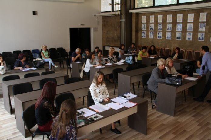 Организираха работна среща преди старта на учебната година в Дупница