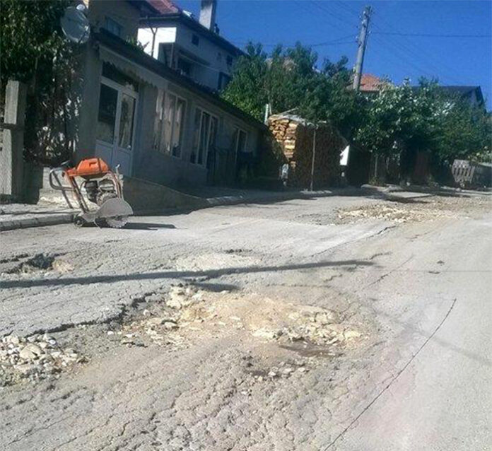 Още 300 000 лева влага кметът Минка Капитанова за ремонт на улици в община Гърмен