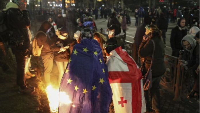 Осма нощ на протести в Грузия