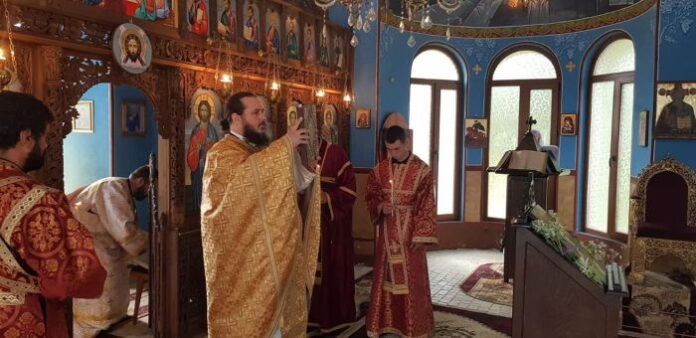 Освещават храм-параклиса „Св. Теодор Тирон“ в Невестино