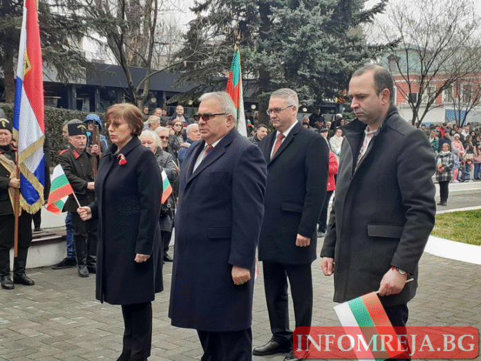 Освобождението на България събра стотици в центъра на Кюстендил