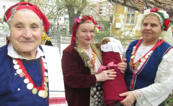 Отбелязваме Бабинден