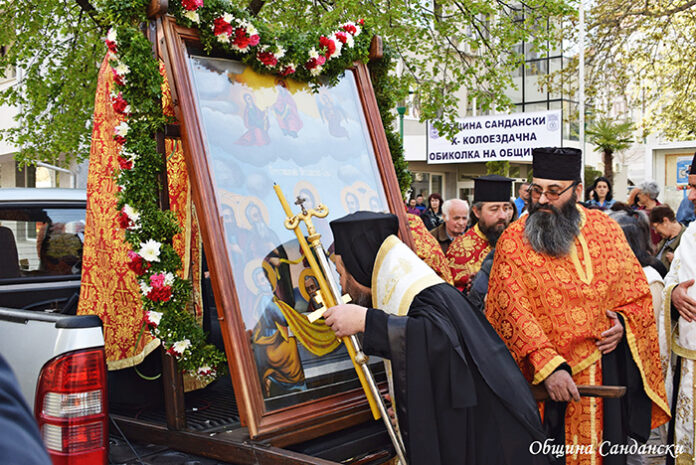 Отбелязват празника на Сандански с литийно шествие и велообиколка