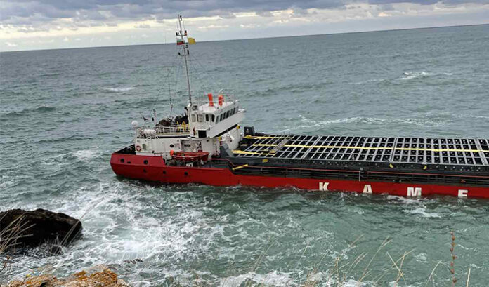 Отчетоха превишения на азот-амониев във водата край Камен бряг