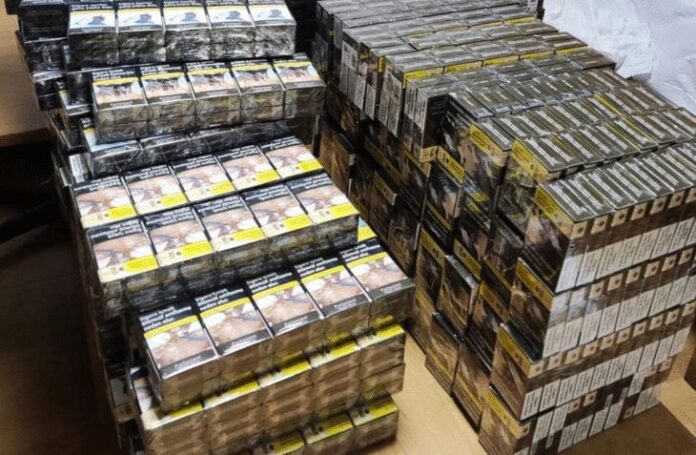 Откриха контрабандни цигари в камион с детски играчки