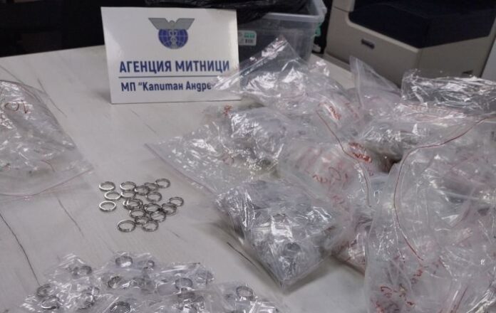 Откриха контрабандни стоки за близо 130 000 лева на Капитана