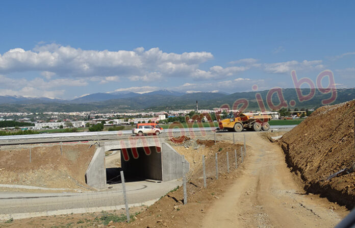 Откриват отсечката Покровник - Полигона на АМ 