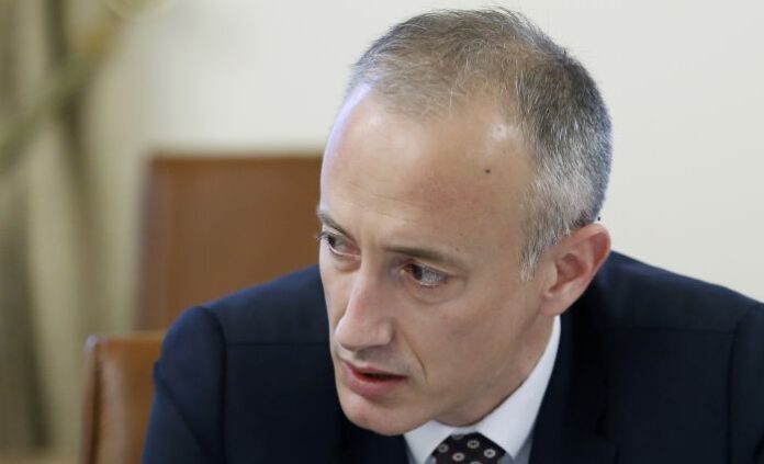 Отпускат допълнително 34