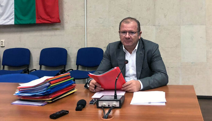 Паркингите в междублоковите пространства в Благоевград стават синя зона?