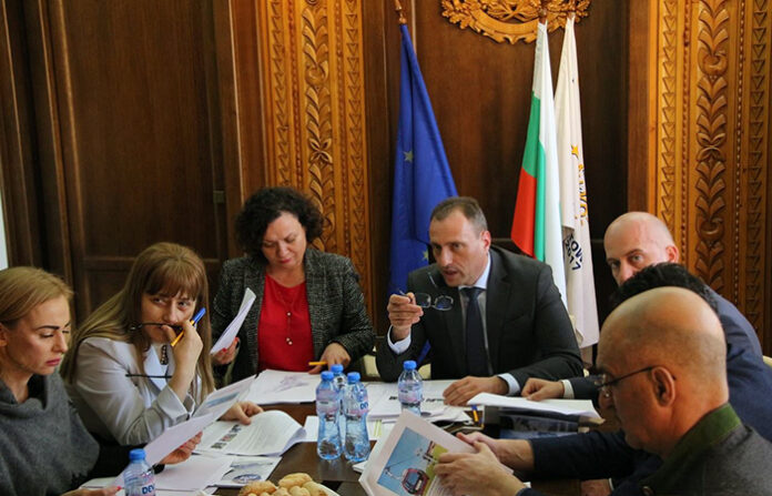 Парламентарната комисия по околната среда  заседава в Банско