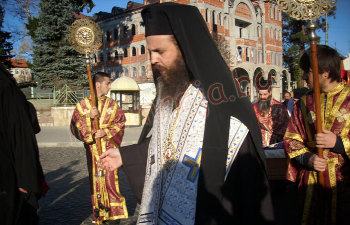 ПАСХАЛНО ПОСЛАНИЕ НА НЕВРОКОПСКИ МИТРОПОЛИТ СЕРАФИМ