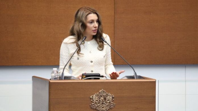 Павела Митова: Опозицията използва вота на недоверие некачествено