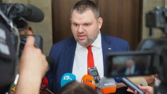 Пеевски: Христо Иванов и кръгът „Капитал“ владеят прокуратурата