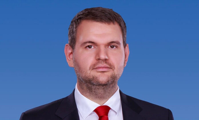 Пеевски: Политиците нямат особено желание да работят