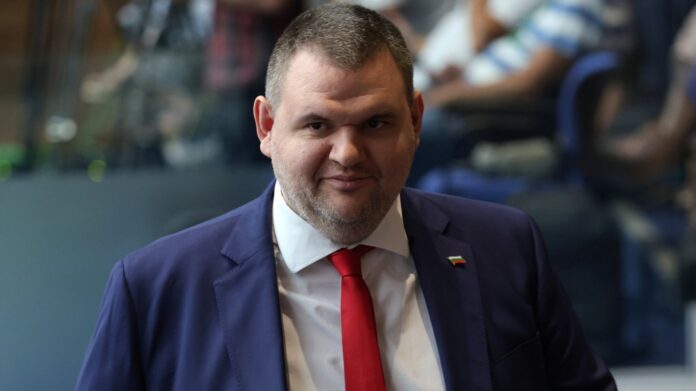 Пеевски: ПП се опитват да се ребрандират! Христо Шехерезадата е пил уиски с прокурора