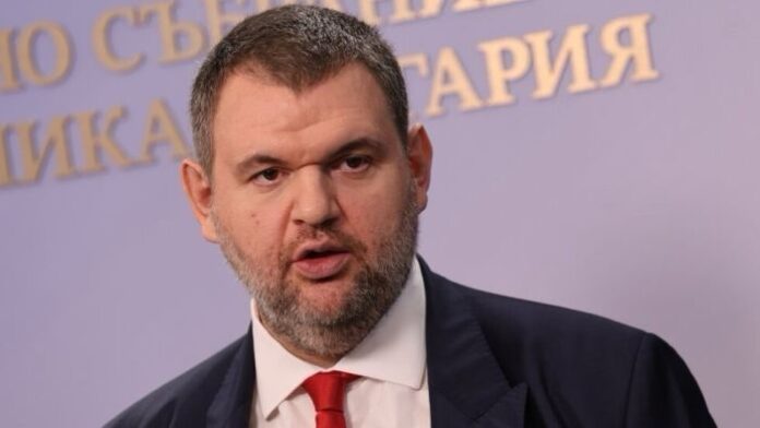 Пеевски: Заявките за правителство с третия мандат са популизъм