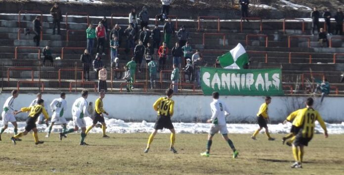 Перун започна с класика