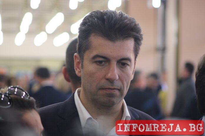 Петков: Трябва да счупим връзката на Борисов с Пеевски с прозрачност