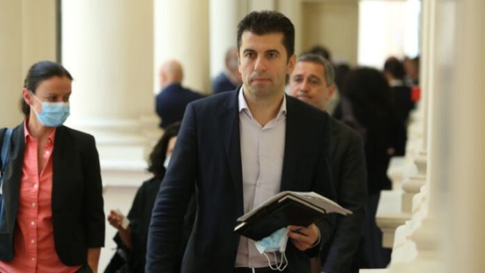 Петков за решението на КС: България загуби частица от своя суверенитет