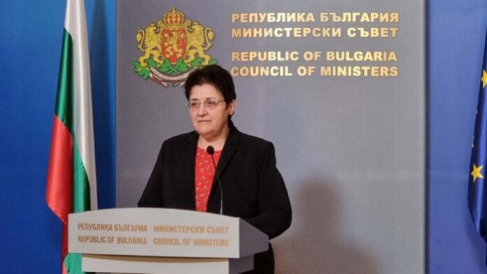 Петкова: Няма да бъда финансовият министър