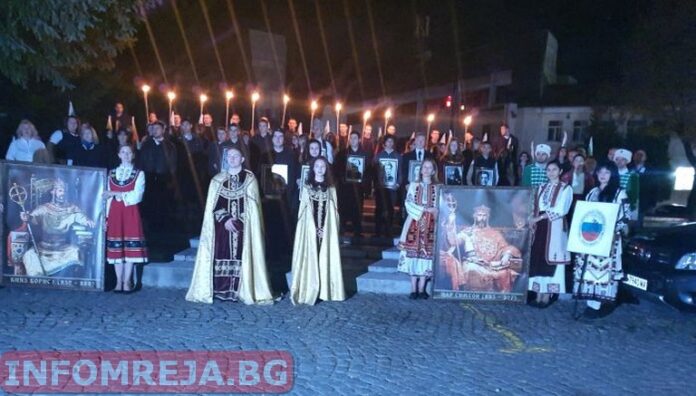 ПГ по МСС „П. Яворов“ отново организира факелно шествие в чест на народните будители