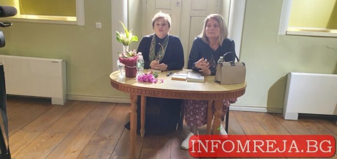 Писателката Теодора Колева се срещна с ценители на литературата в Гоце Делчев