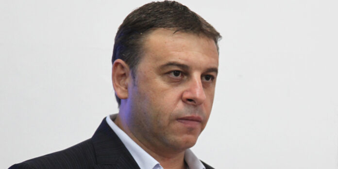По-ниска такса смет за бизнеса предлага Атанас Камбитов