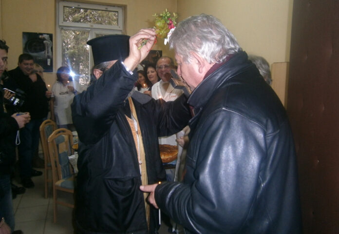Почетоха Бабинден в двете родилни отделения в Дупница