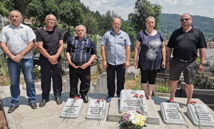 Почетоха паметта на убитите български офицери в Босилеград