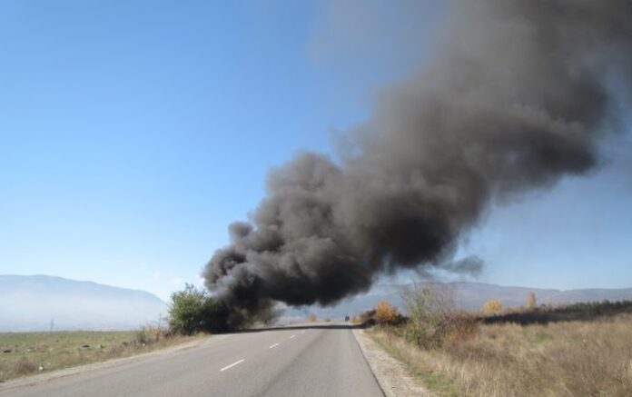 Пожар унищожи овощна градина в село Ваксево