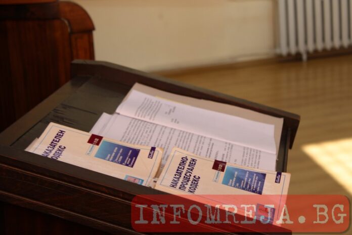 Постоянен арест за две момчета