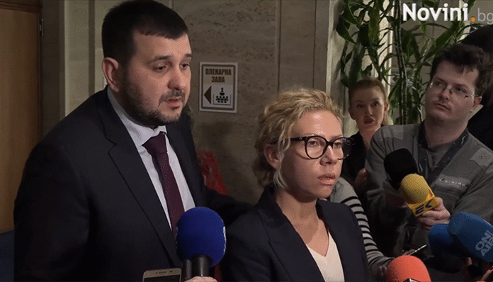 ПП: Борисов прилага политика на дистанциране от Желязков