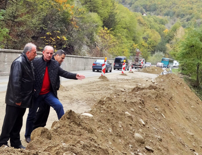 Правителството даде 950 000 лева за укрепване на пътя за Банско