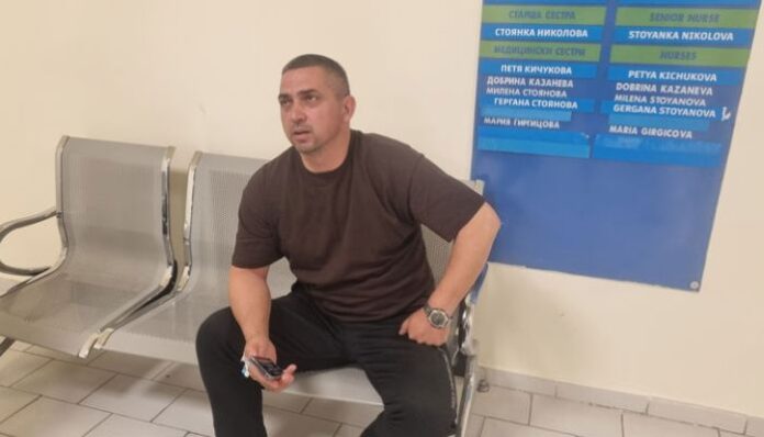 Пребитият шофьор на линейка: Притеснявам се за живота си