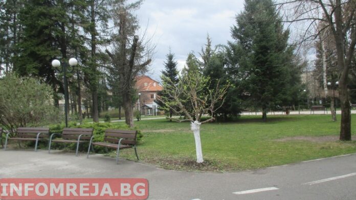 Предимно облачно време днес